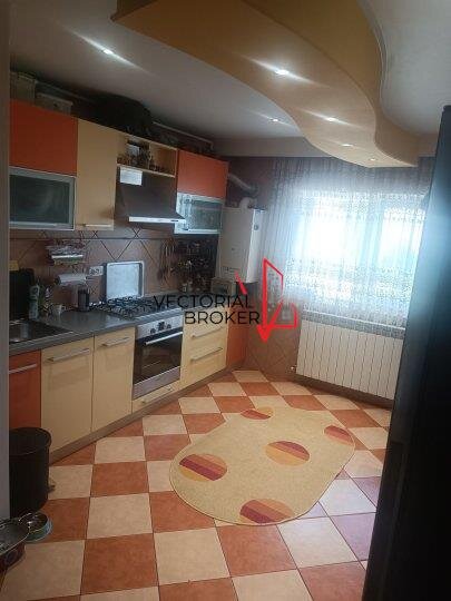 Basarabia, Costin Georgian, 2 camere, et. 5, 62 mp, centrala, renovat,