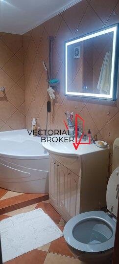 Basarabia, Costin Georgian, 2 camere, et. 5, 62 mp, centrala, renovat,